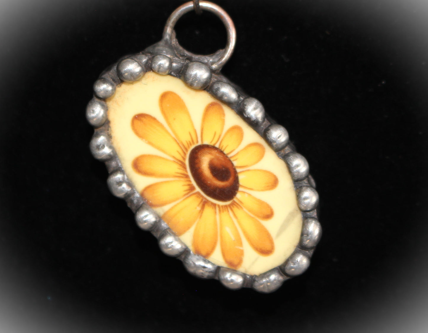 Oval Angled Yellow Daisy Pendant