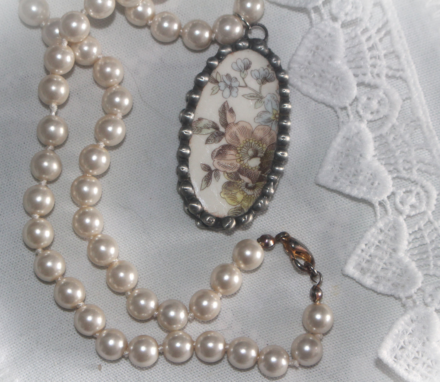 Pastel Floral Oval Pendant English Regency 1940