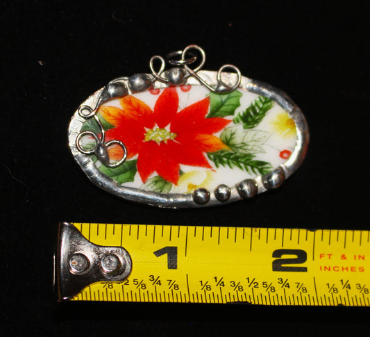 Poinsettia Pendant Horizontal Oval