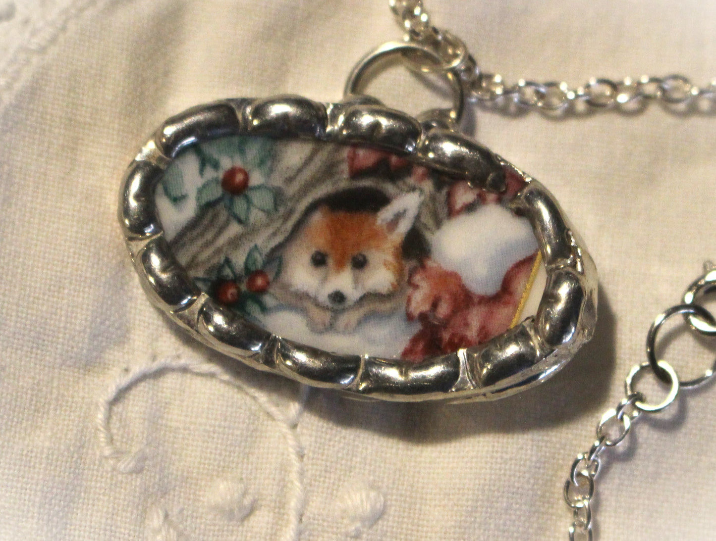 Fox In Den Pendant