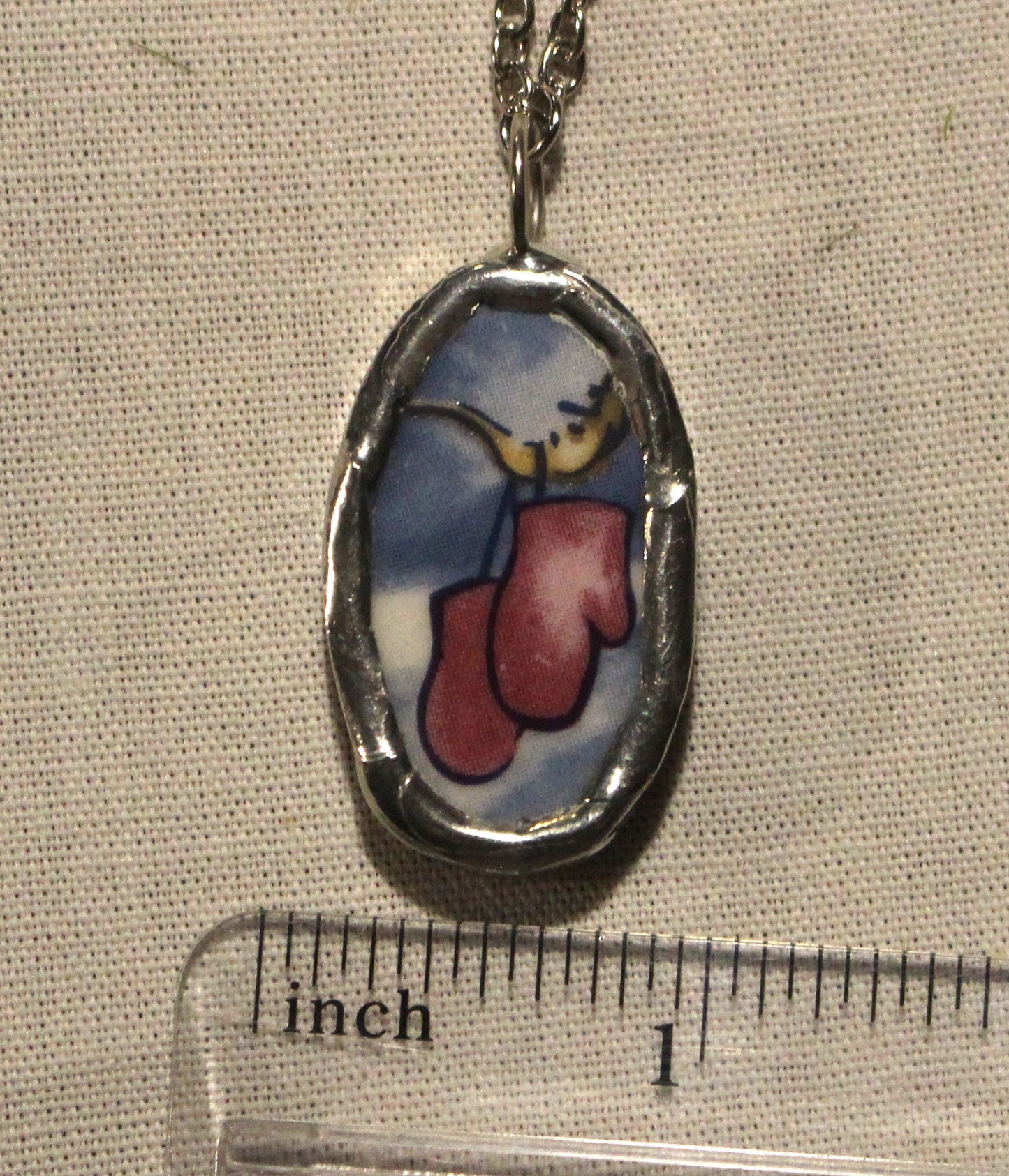 Hanging Mittens Oval Pendant