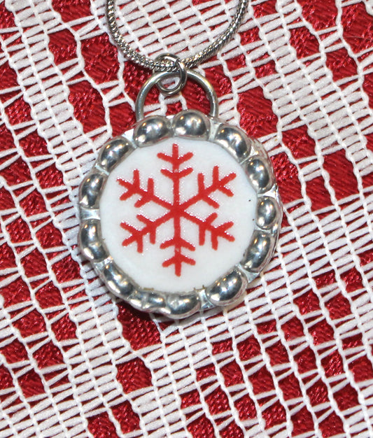 Red Snowflake Small Round Pendant