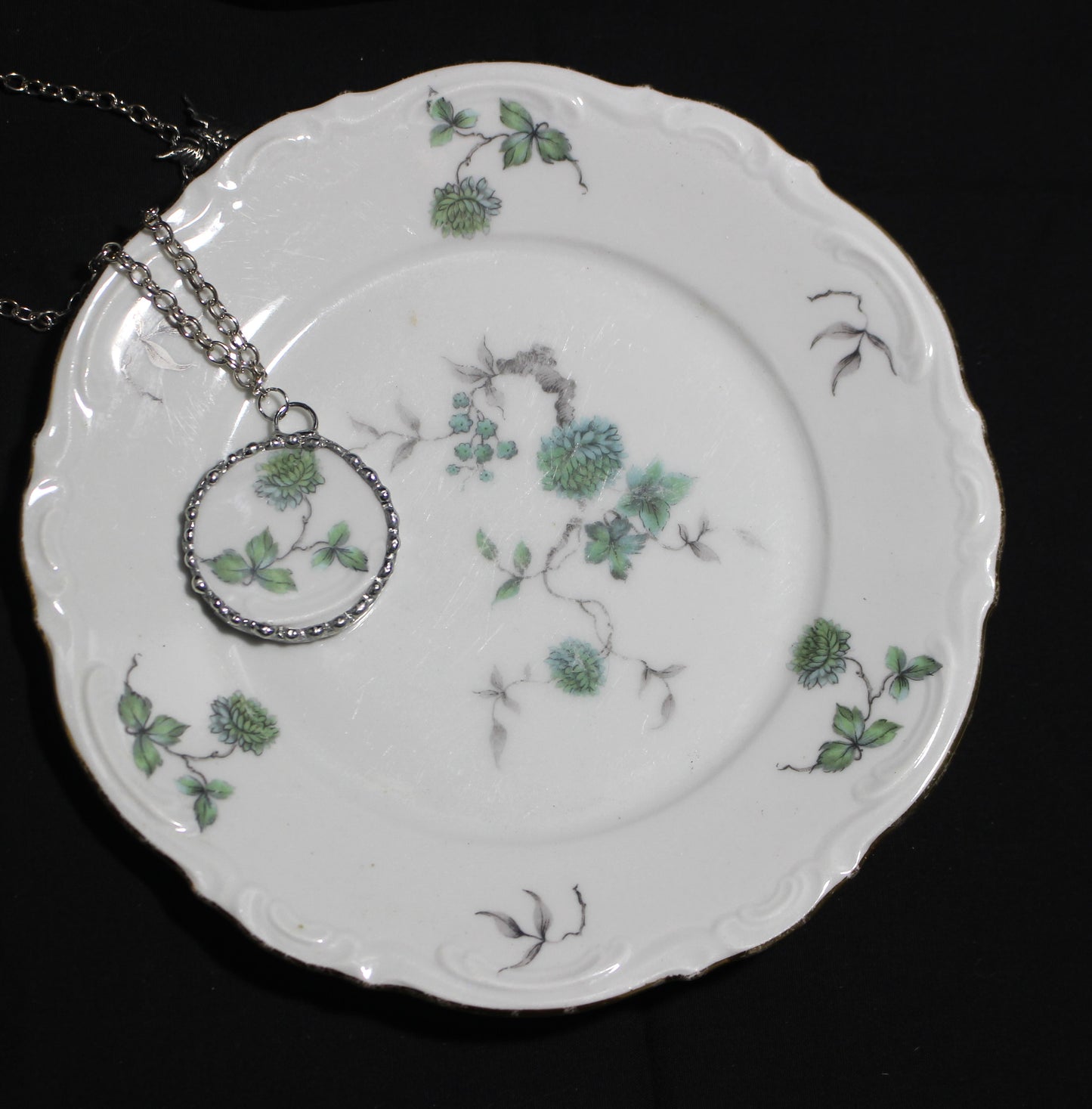 Green Chrysanthemum and Butterfly Round Pendant